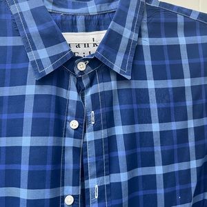 Franks & Eileen men’s casual shirt large. Good condition.